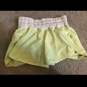Lululemon Tracker III shorts